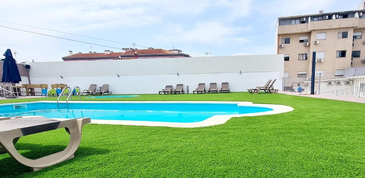 Up Hmb Hotels Fermentelos Luaran gambar